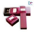 Mais recente Design personalizado fantasia de papelão Chocolate Box com fita curva